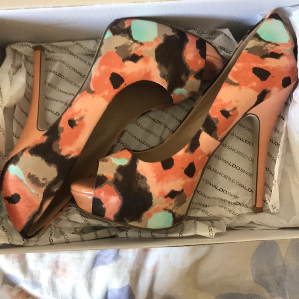 Aldo Shoes Size 38